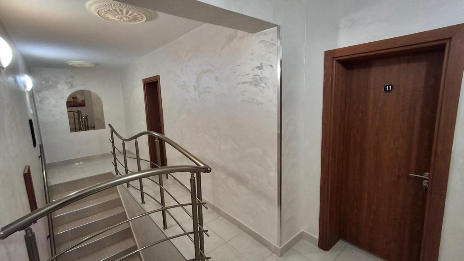 Hotel & Restaurant Котел Экстерьер фото